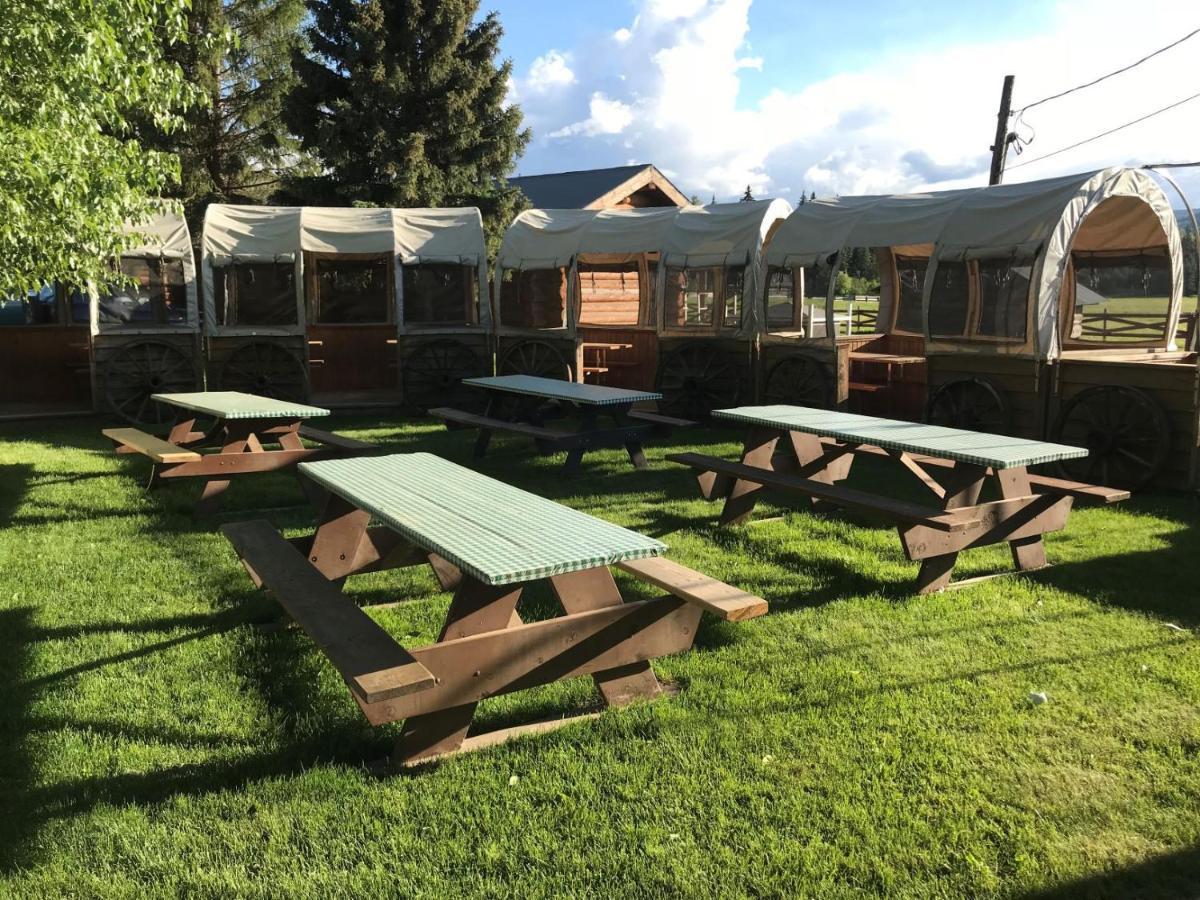 Wells Gray Guest Ranch Hotel Clearwater Exterior foto