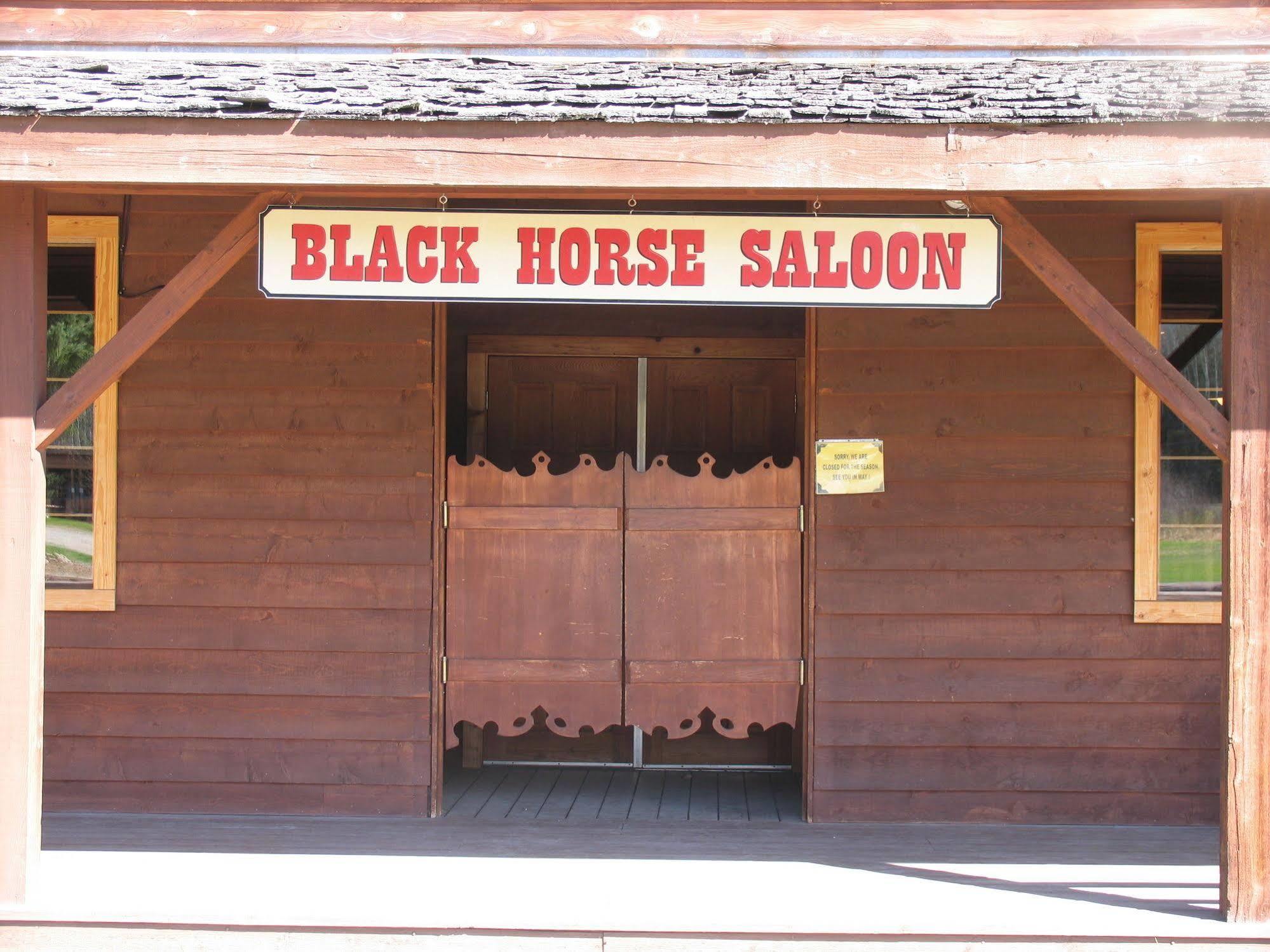 Wells Gray Guest Ranch Hotel Clearwater Exterior foto