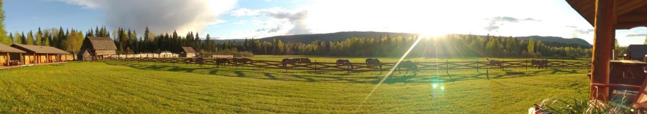 Wells Gray Guest Ranch Hotel Clearwater Exterior foto